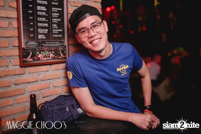 คืนวันเสาร์กับวง Chai Blues ที่ แม็กกี้ ชูส์ — photo 33