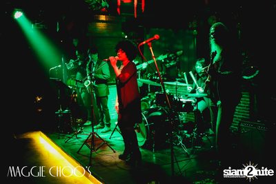 คืนวันเสาร์กับวง Chai Blues ที่ แม็กกี้ ชูส์ — photo 47