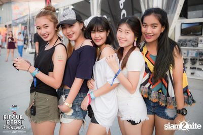 RipCurl x Pepsi Soundwave Hip Hop Festival ที่ การ์ตูนเนทเวิร์ค — photo 99