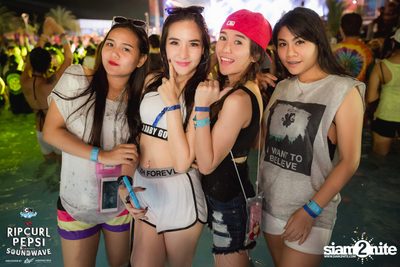 RipCurl x Pepsi Soundwave Hip Hop Festival ที่ การ์ตูนเนทเวิร์ค — photo 154