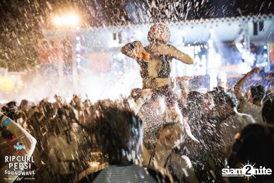 RipCurl x Pepsi Soundwave Hip Hop Festival ที่ การ์ตูนเนทเวิร์ค — photo 187