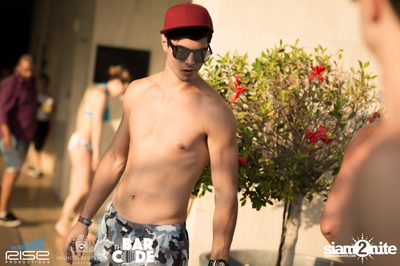 Pool Party for Chinese NY at Oriental Residence — photo 21