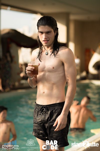 Pool Party for Chinese NY at Oriental Residence — photo 88