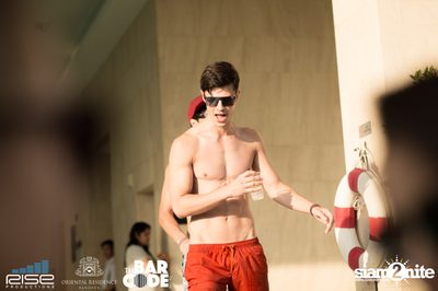 Pool Party for Chinese NY at Oriental Residence — photo 94
