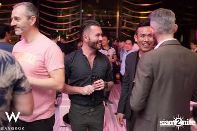 Boys Love Bubbles at W Bangkok — photo 44