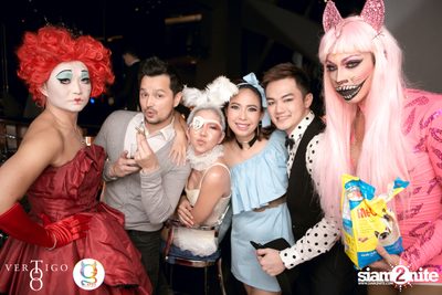 Ken in Wonderland ที่ Vertigo TOO — photo 2