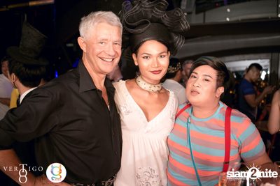 Ken in Wonderland ที่ Vertigo TOO — photo 34