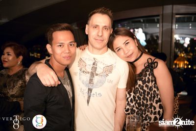 Ken in Wonderland ที่ Vertigo TOO — photo 42
