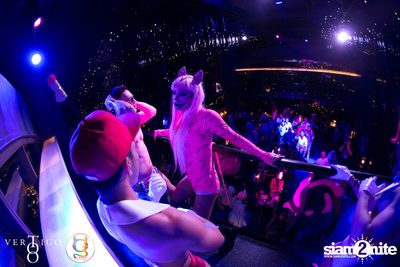 Ken in Wonderland ที่ Vertigo TOO — photo 88