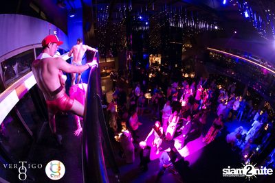 Ken in Wonderland ที่ Vertigo TOO — photo 89