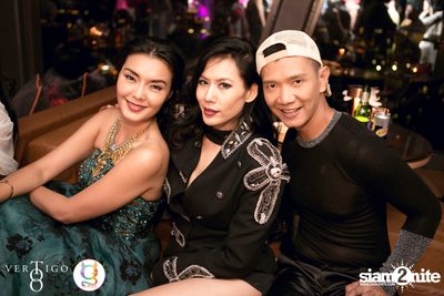 Ken in Wonderland ที่ Vertigo TOO — photo 101
