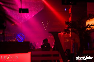 Ladies Night ที่ร้าน เลเวล, สุขุมวิท 11 — photo 4
