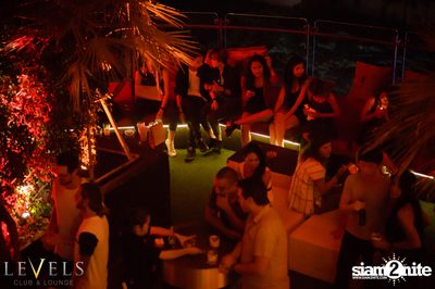Ladies Night ที่ร้าน เลเวล, สุขุมวิท 11 — photo 32