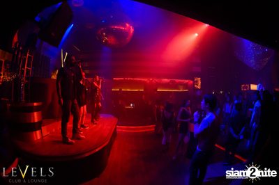 Ladies Night ที่ร้าน เลเวล, สุขุมวิท 11 — photo 34