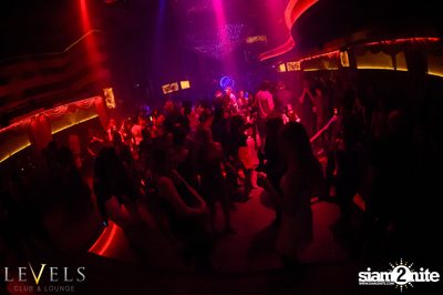 Ladies Night ที่ร้าน เลเวล, สุขุมวิท 11 — photo 44