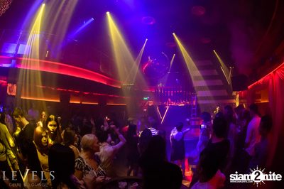 Ladies Night ที่ร้าน เลเวล, สุขุมวิท 11 — photo 61