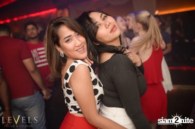 Ladies Night ที่ร้าน เลเวล, สุขุมวิท 11 — photo 62