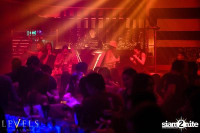 Ladies Night ที่ร้าน เลเวล, สุขุมวิท 11 — photo 69