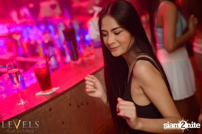 Ladies Night ที่ร้าน เลเวล, สุขุมวิท 11 — photo 72