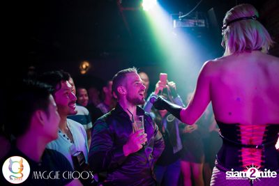 69 Shades of Ken ที่ แม็กกี้ ชูส์ — photo 121