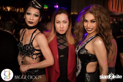 69 Shades of Ken ที่ แม็กกี้ ชูส์ — photo 142