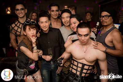 69 Shades of Ken ที่ แม็กกี้ ชูส์ — photo 150