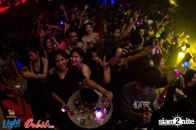 Singha Light pres. Lights Out Party at Orbit Pub — photo 172