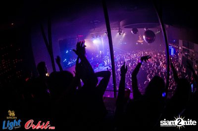 Singha Light pres. Lights Out Party at Orbit Pub — photo 178