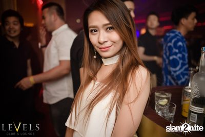 Paris Blohm ที่ เลเวลส์ — photo 59