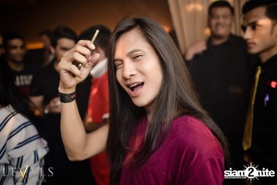 Paris Blohm ที่ เลเวลส์ — photo 105