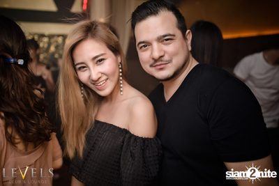 Paris Blohm ที่ เลเวลส์ — photo 113