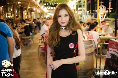 Happy Fish Party ที่ แฮปปี้ ฟิช ที่ เอเชียทีค — photo 13