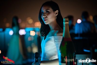 Love is in the Air at Octave Rooftop Bar — photo 16