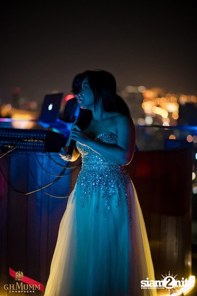 Love is in the Air at Octave Rooftop Bar — photo 22