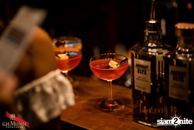 Love is in the Air at Octave Rooftop Bar — photo 52