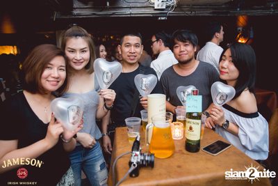Singto Numchok ที่ โอลเดอร์ — photo 44