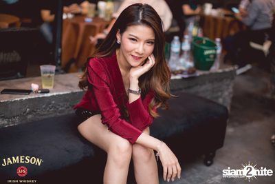 Singto Numchok ที่ โอลเดอร์ — photo 61