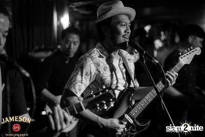 Singto Numchok ที่ โอลเดอร์ — photo 76