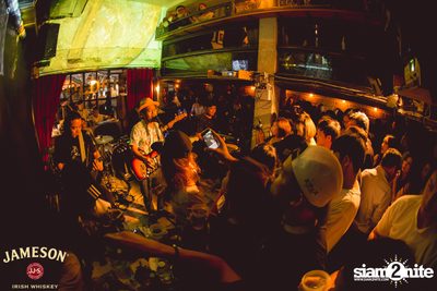 Singto Numchok ที่ โอลเดอร์ — photo 85