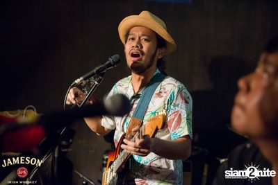 Singto Numchok ที่ โอลเดอร์ — photo 95