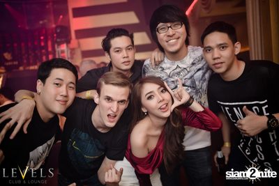 NEW_iD ที่ เลเวลส์ — photo 47