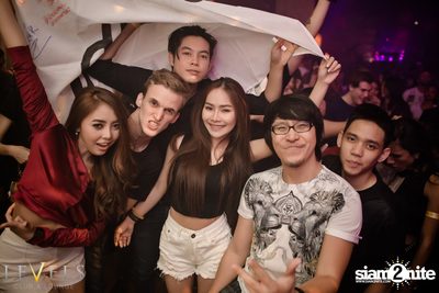 NEW_iD ที่ เลเวลส์ — photo 88