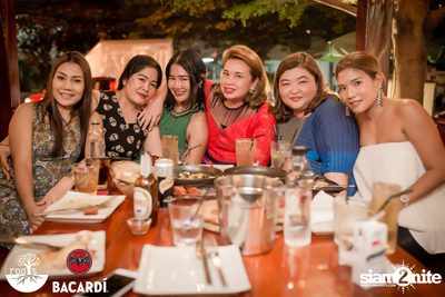 คืนวันเสาร์ ที่ Roots | K-Village — photo 16