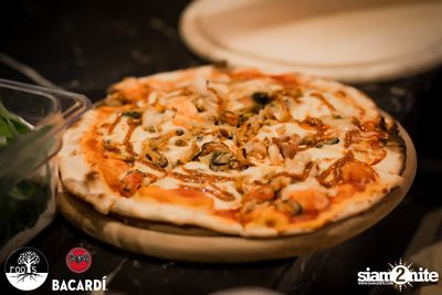 คืนวันเสาร์ ที่ Roots | K-Village — photo 49