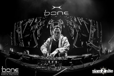 Mike Cervello ที่ โบน (อัลบั้มที่ 1) — photo 60