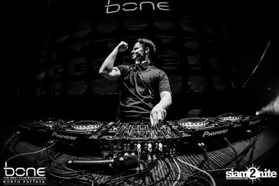 Mike Cervello ที่ โบน (อัลบั้มที่ 1) — photo 97