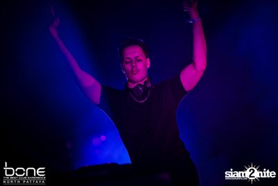 Mike Cervello ที่ โบน (อัลบั้มที่ 1) — photo 98
