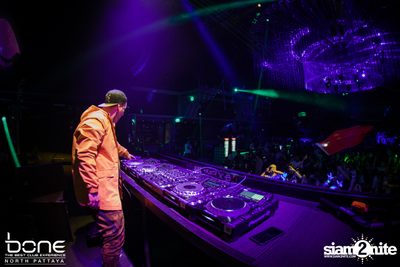 Mike Cervello ที่ โบน (อัลบั้มที่ 2) — photo 31