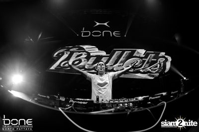 Mike Cervello ที่ โบน (อัลบั้มที่ 2) — photo 92