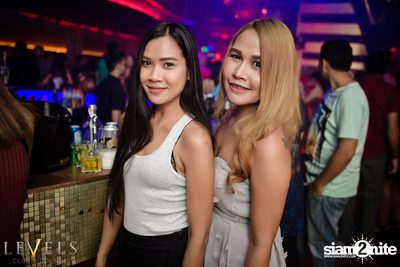 Ladies Night ที่ร้าน เลเวล, สุขุมวิท 11 — photo 31